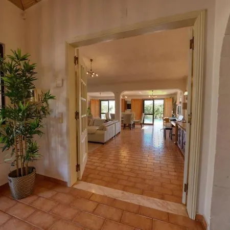 Casa Tranquility With Beautiful Pool And Jacuzzi! Villa Loulé